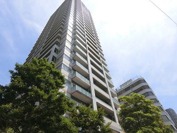 アデニウムタワー梅田イーストスクエア