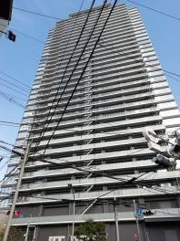 ザ・セントラルマークタワー