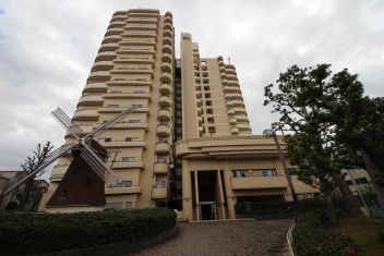 シャトー・サンパークスクエア